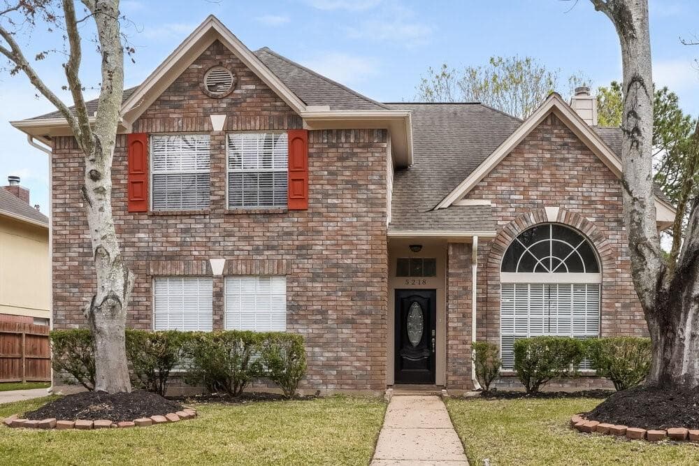 5218 Prairie Creek Drive