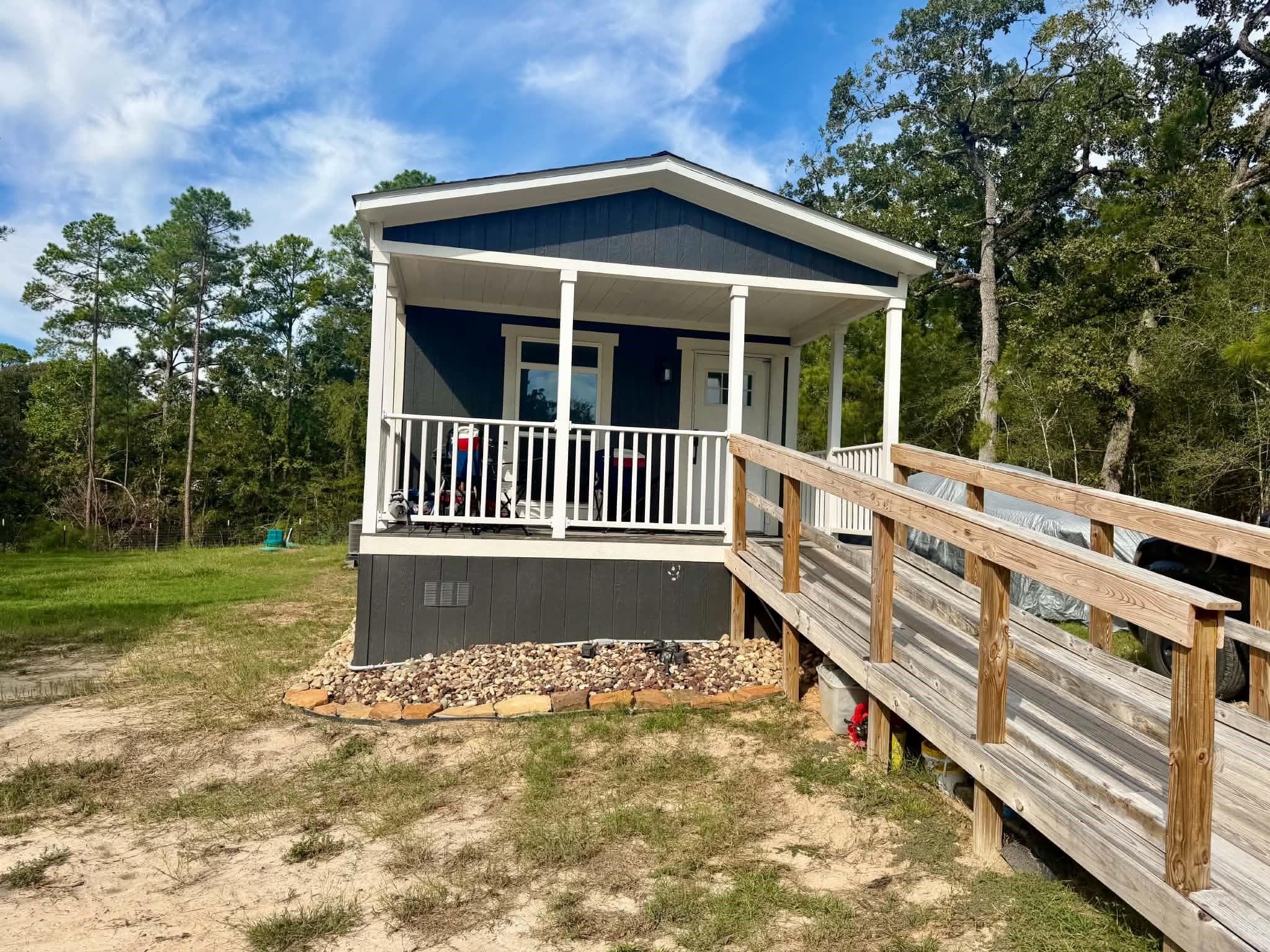 1151 Lakeside Drive