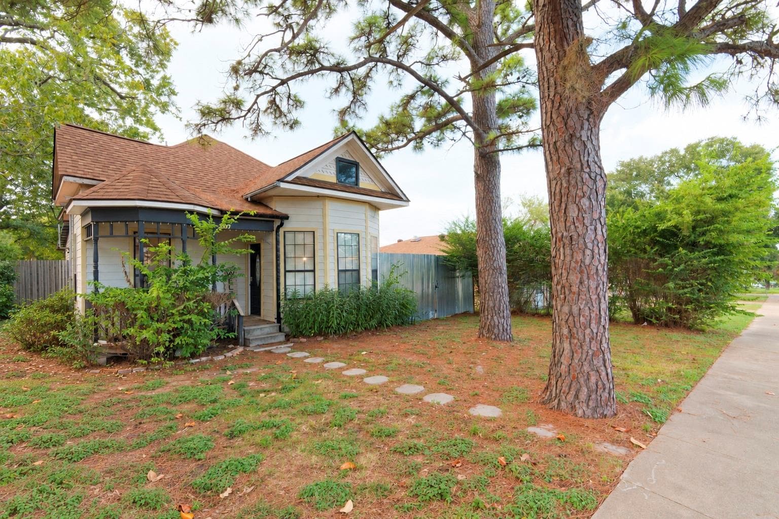 207 Rippetoe Street