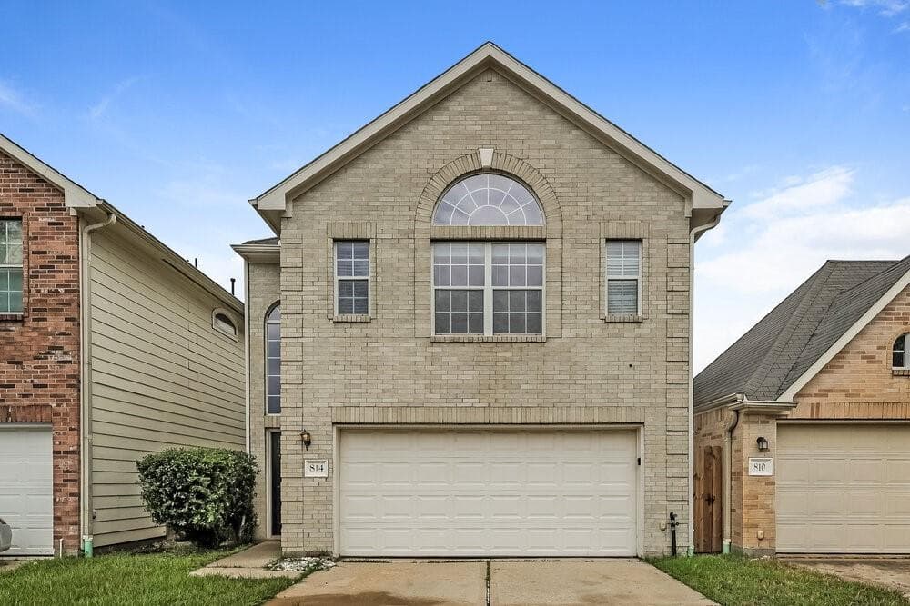 814 Forest Ivy Lane