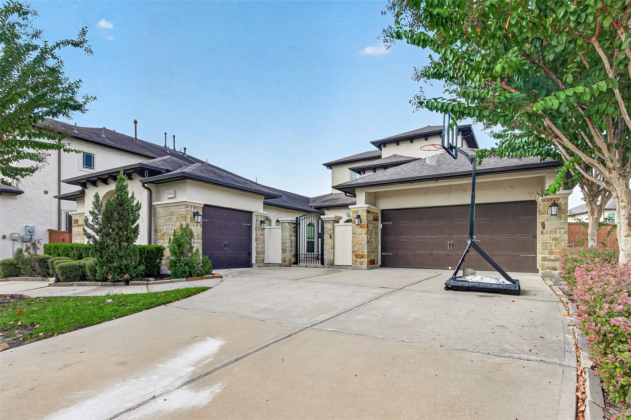 11206 Oudney Court