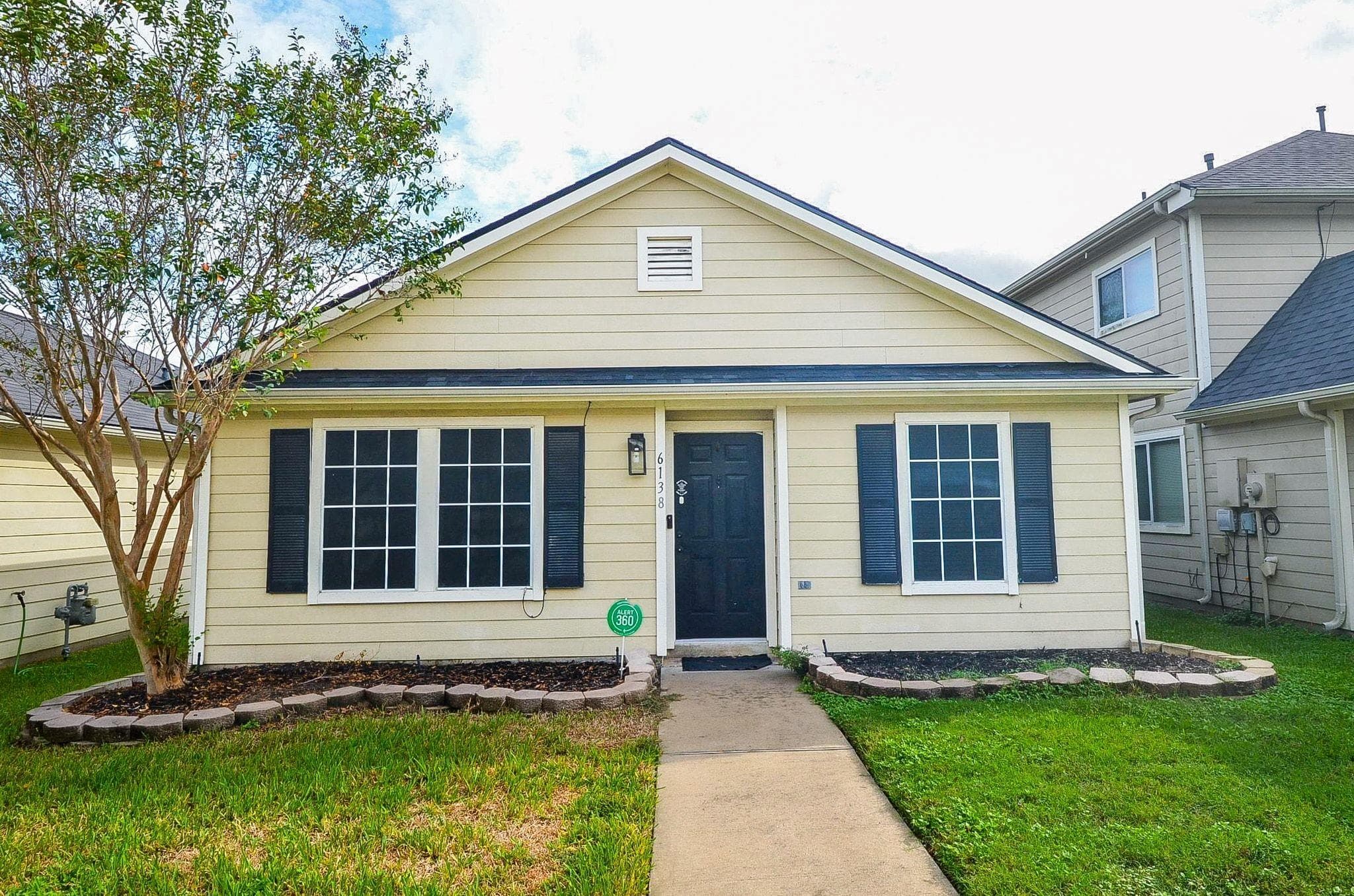 6138 Settlers Lake Circle