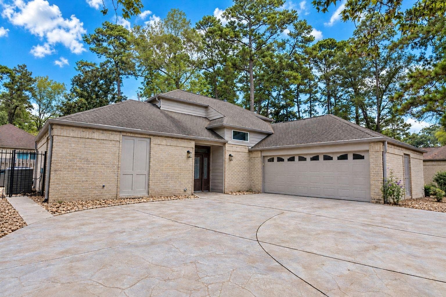 3207 Laurel Point Court