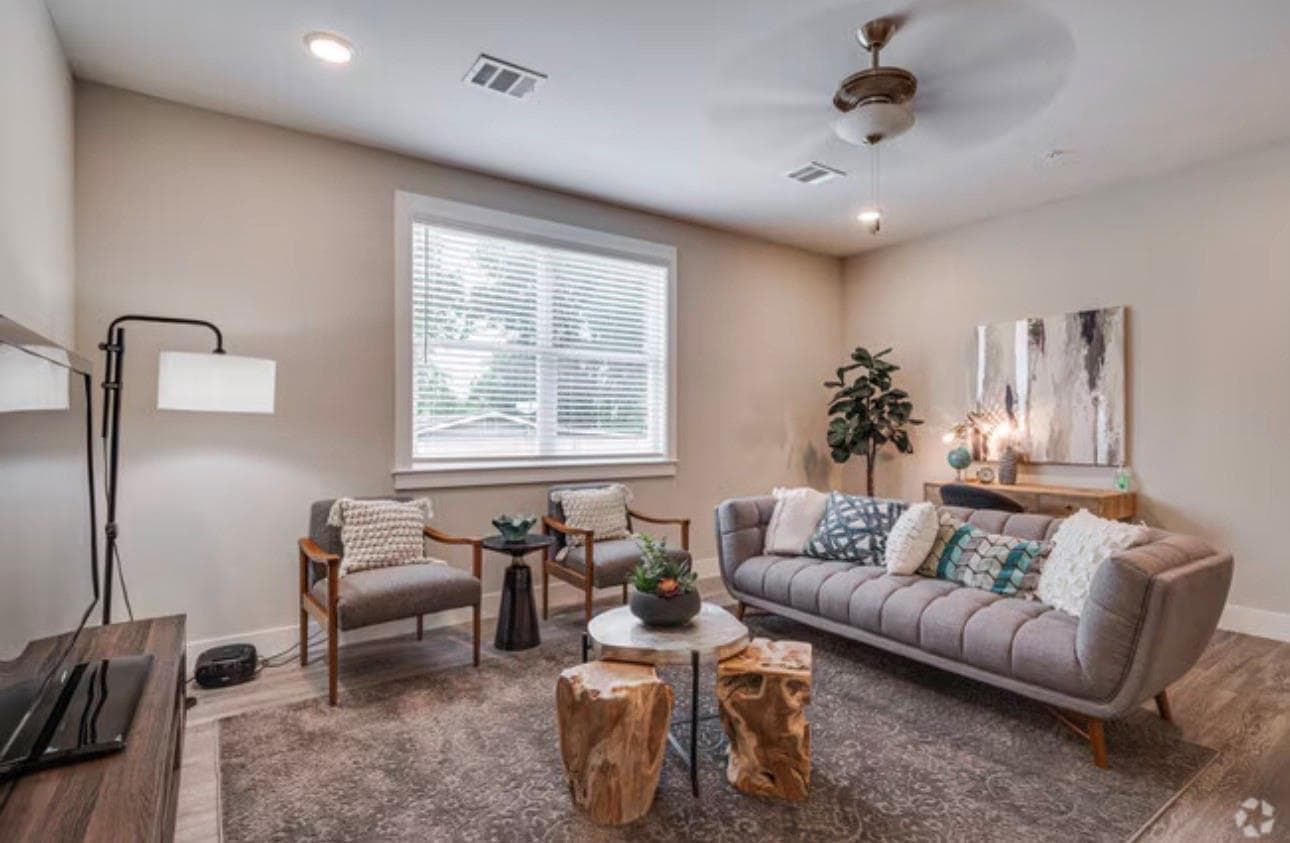 1620 Oak Tree Drive #3210