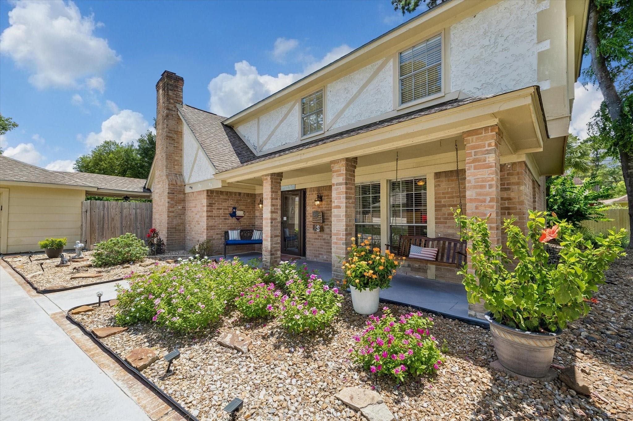 5327 Lacreek Lane