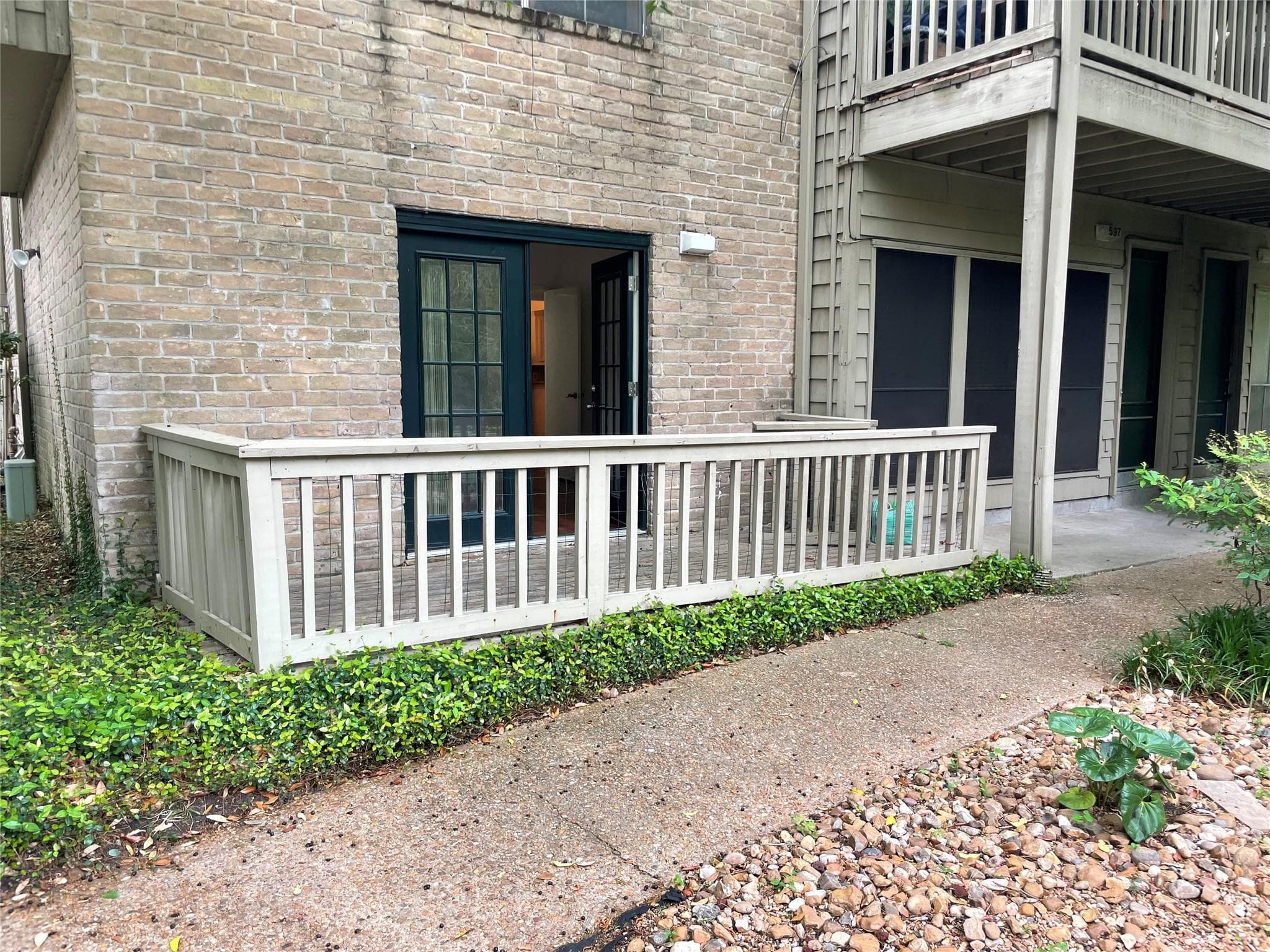 2100 Tanglewilde Street #597