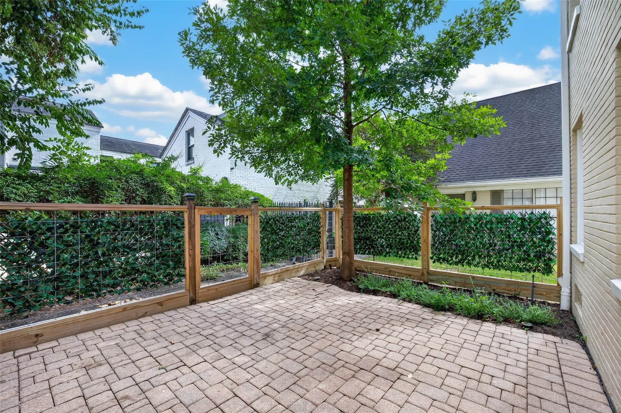 2315 Swift Boulevard #1