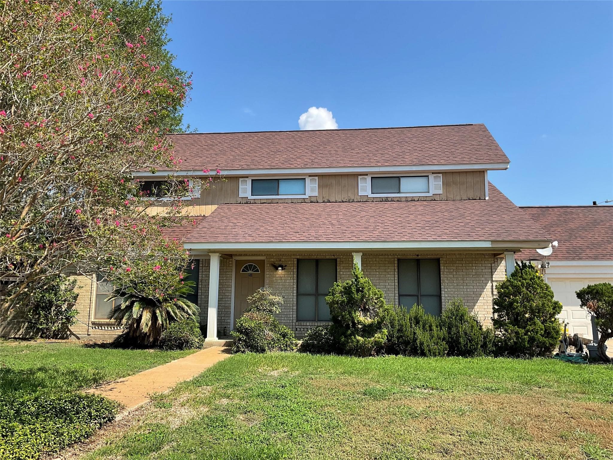 206 Mann Street