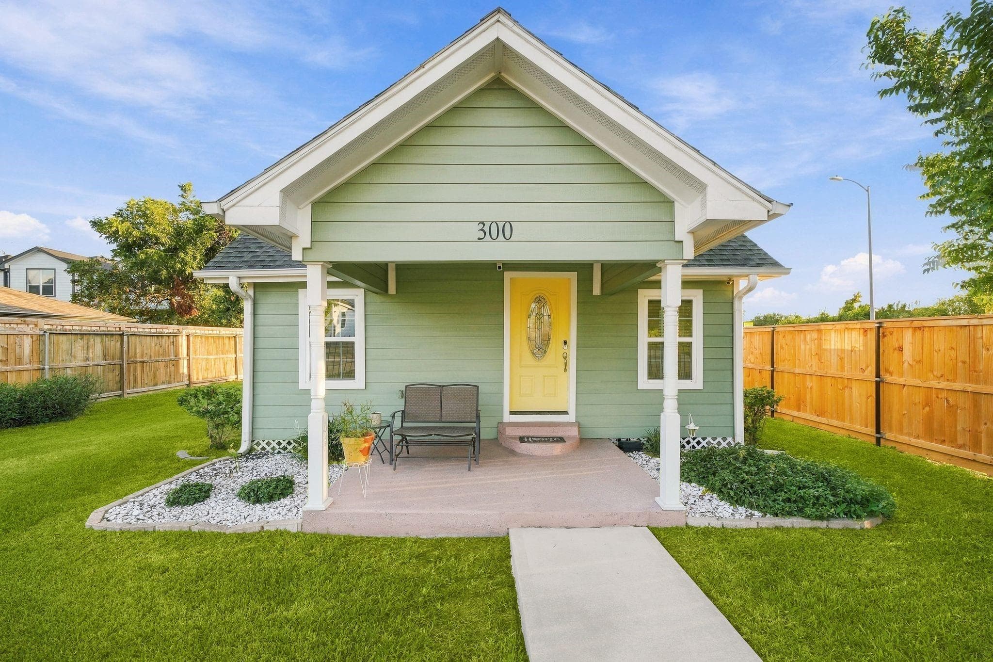 300 E 40th 1/2 Street