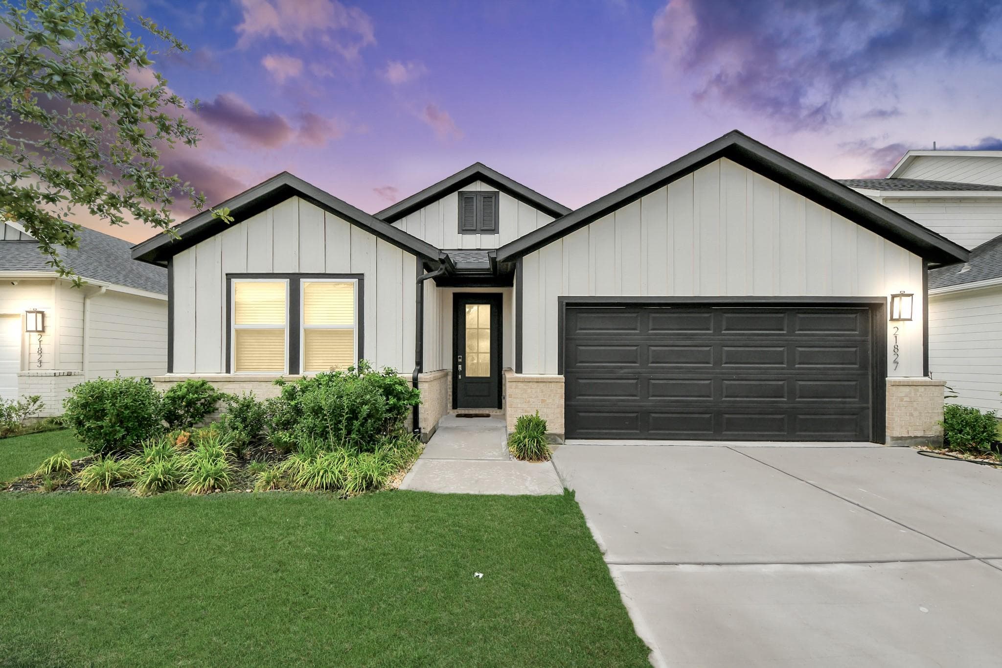 21827 Redwood Bluff Trail
