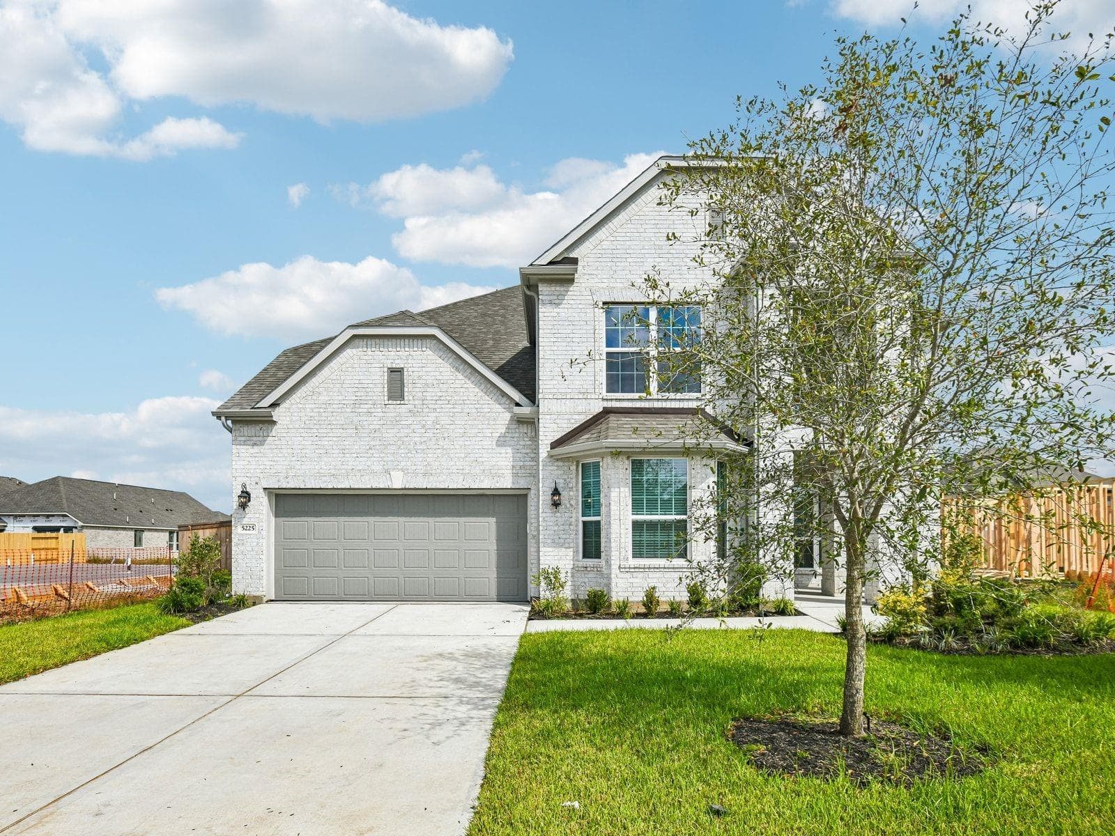 5225 Great Oaks Drive