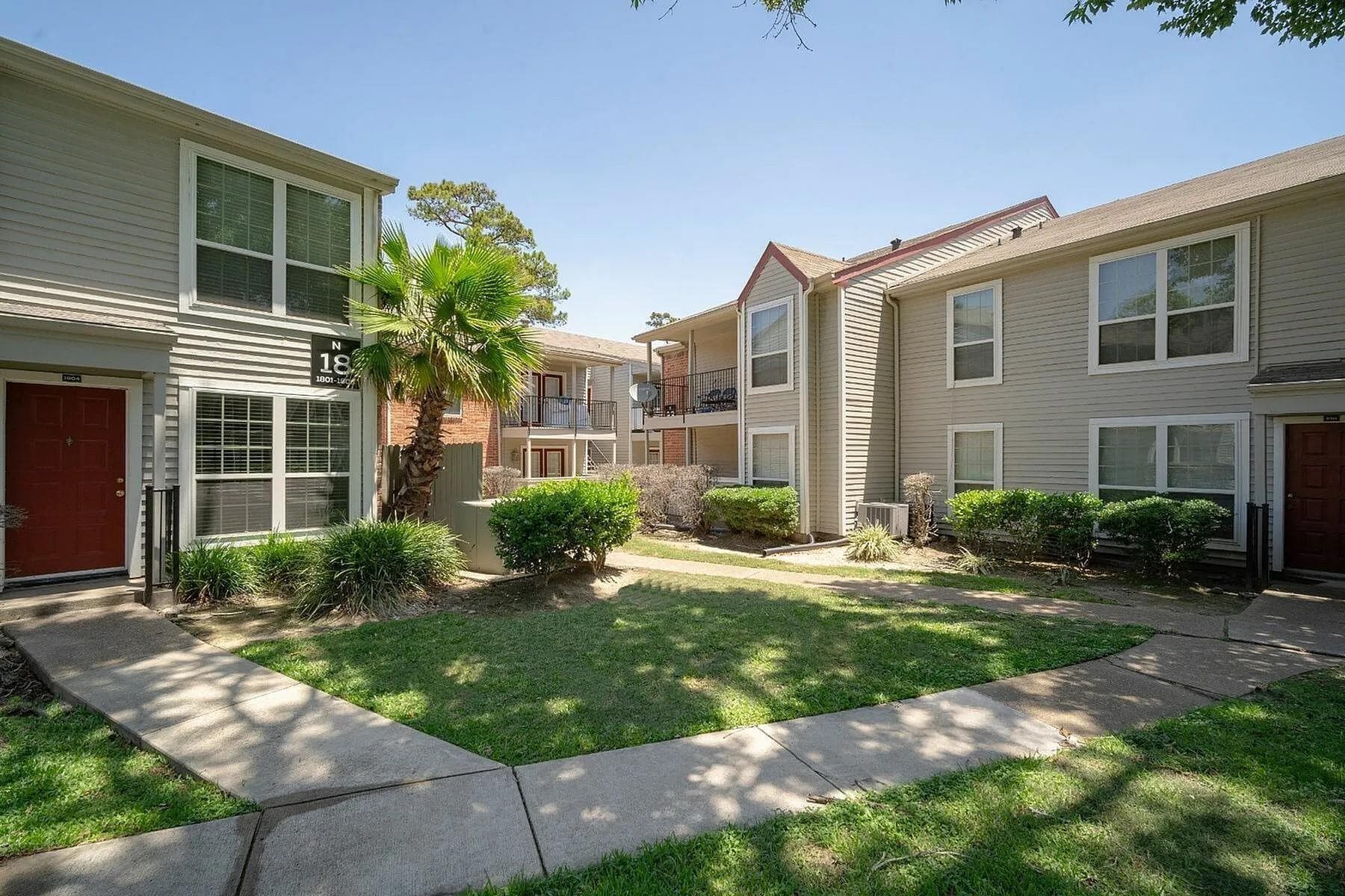 12800 Woodforest Boulevard #N0404
