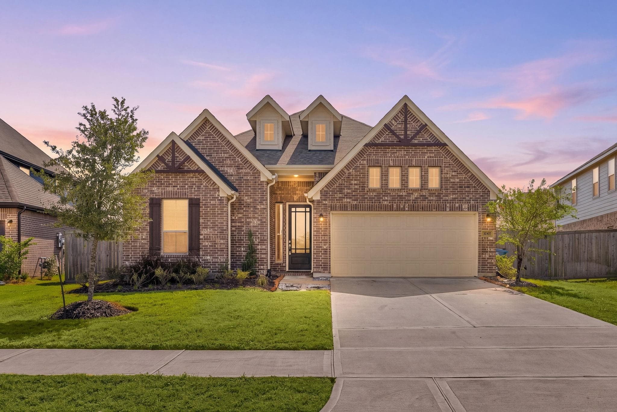 32307 Elmwood Manor