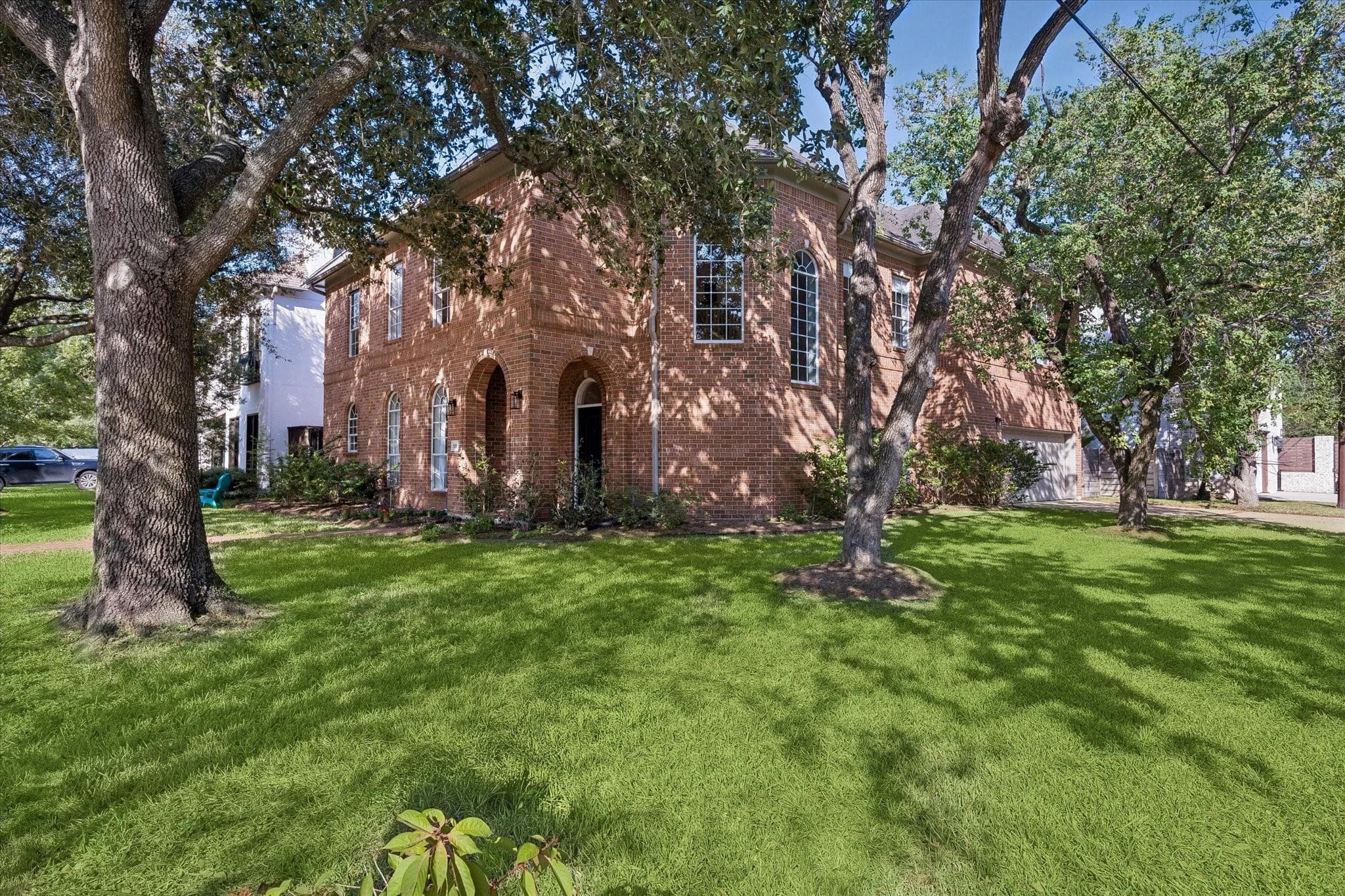 551 S 2nd Street