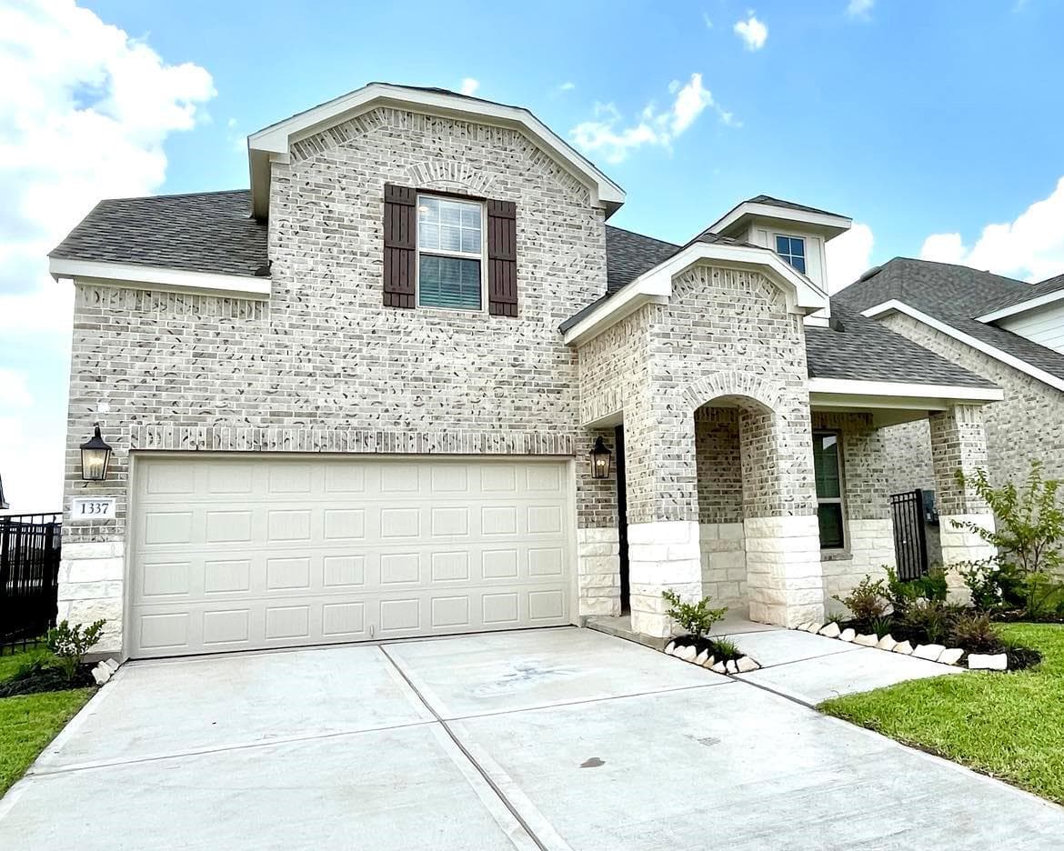 1337 Grass Bend Dr