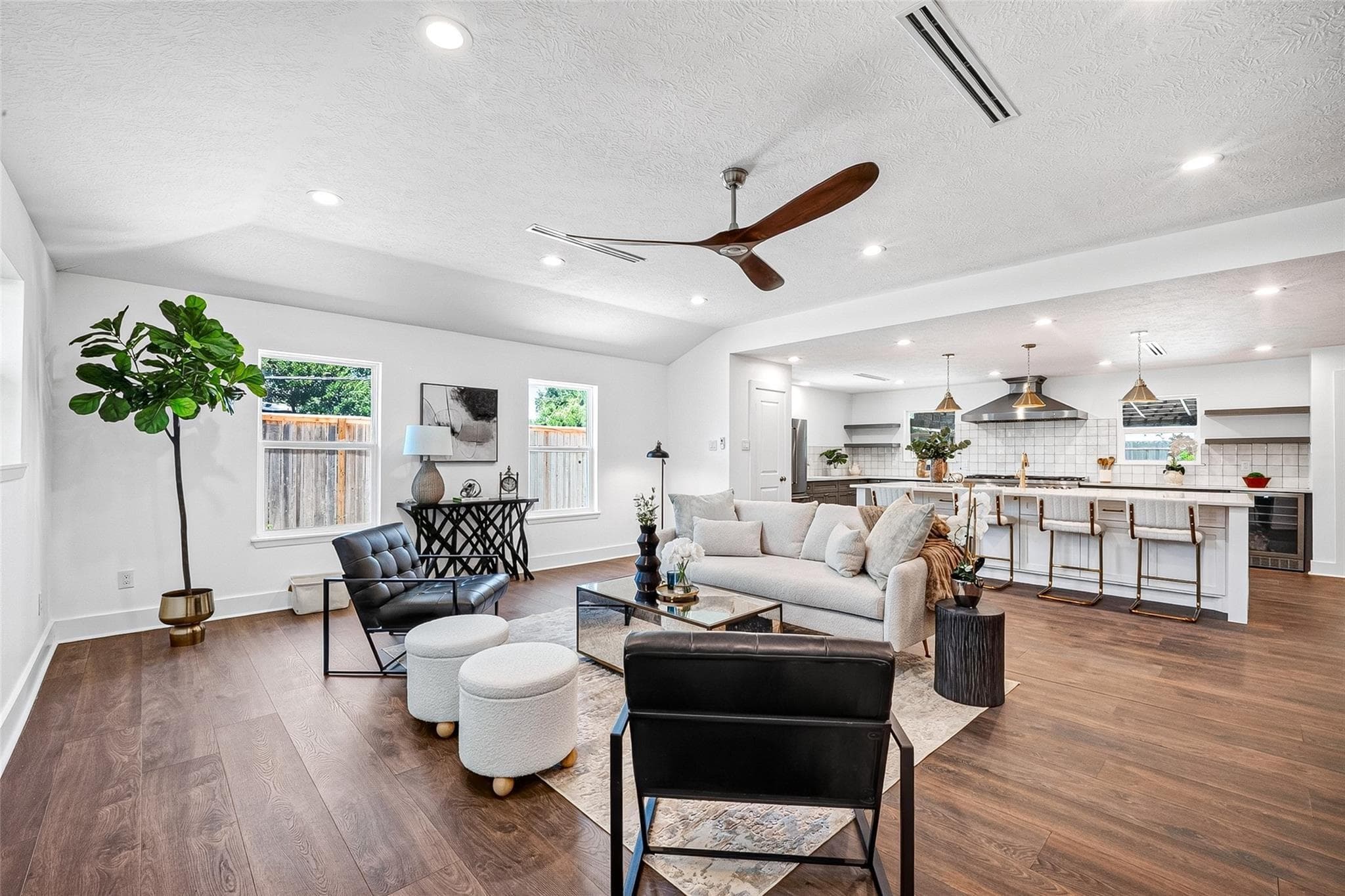 1338 Seaspray Court
