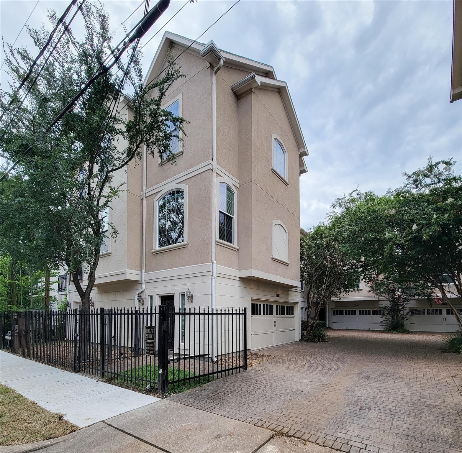 2418 Ralph Street #A