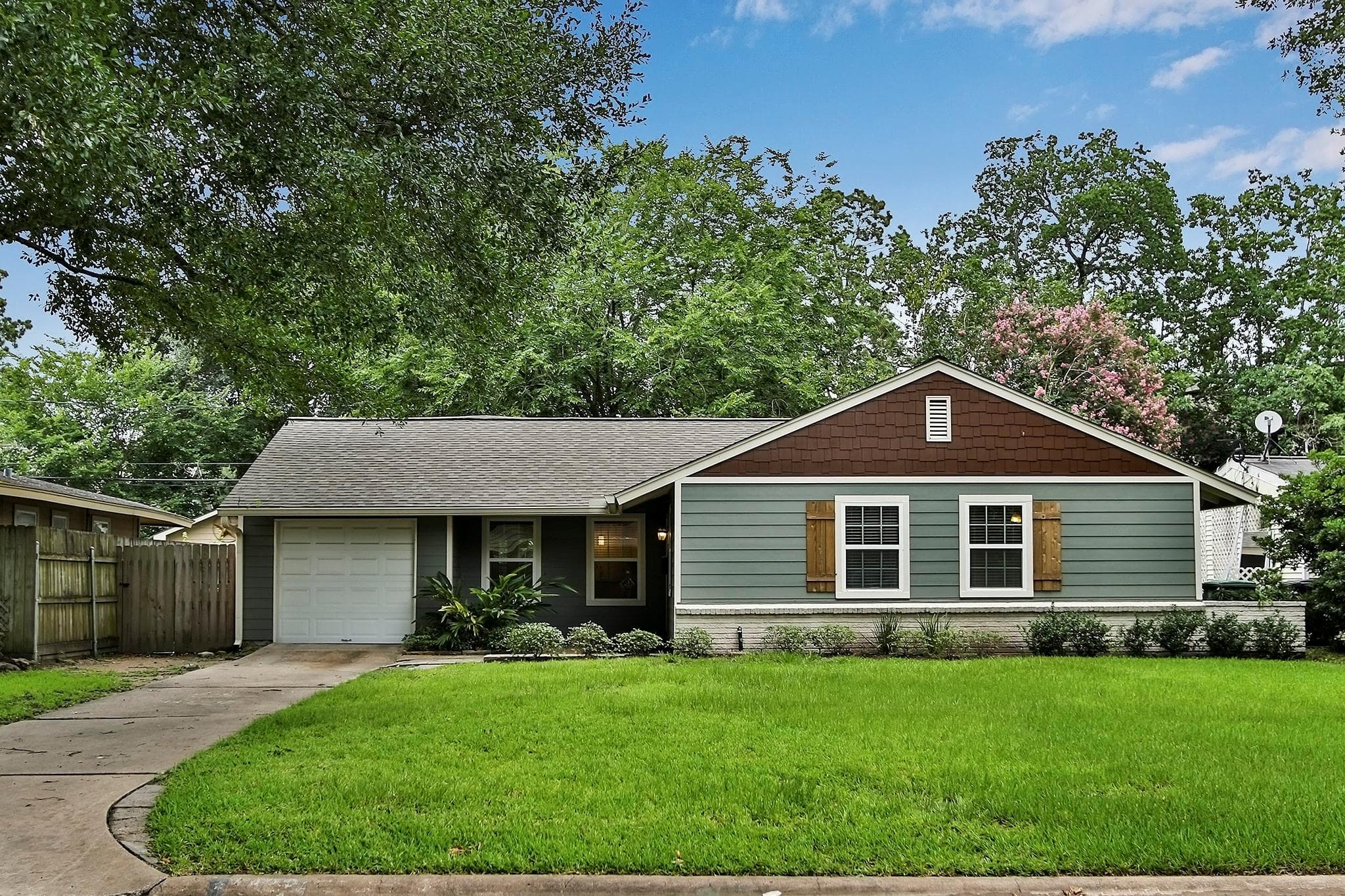 1422 Cheshire Lane