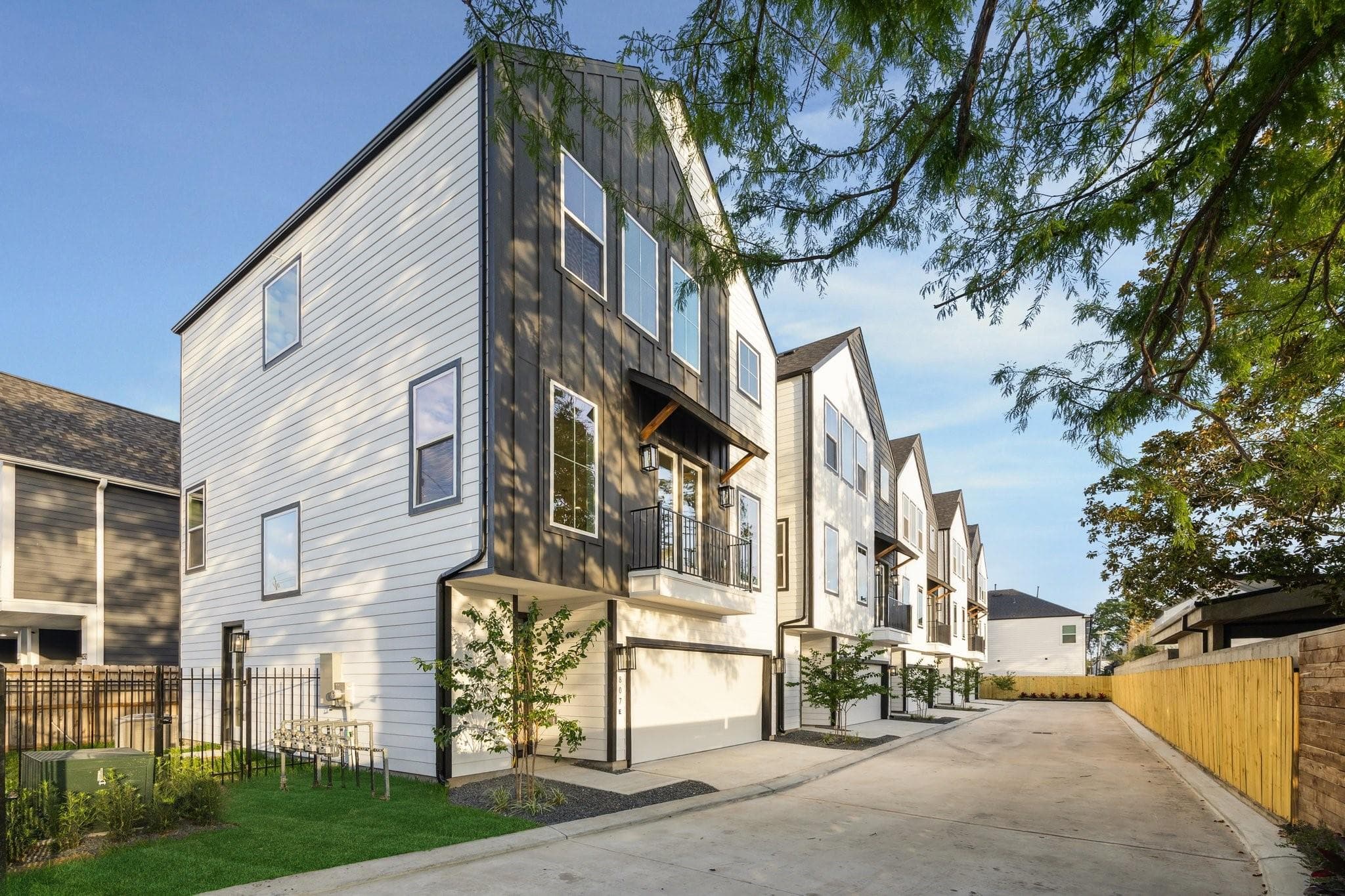 812 Thornton Street #F