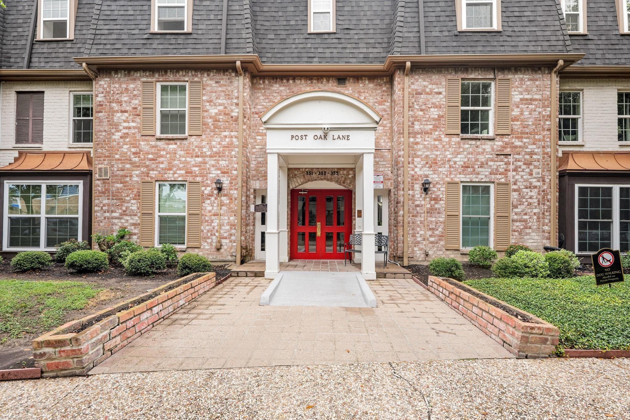355 N Post Oak Lane #839