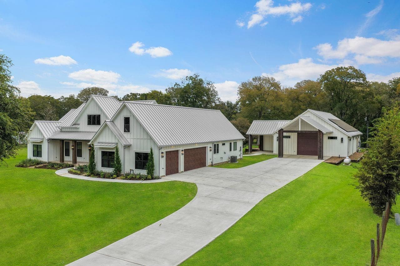 7020 Terry Lane