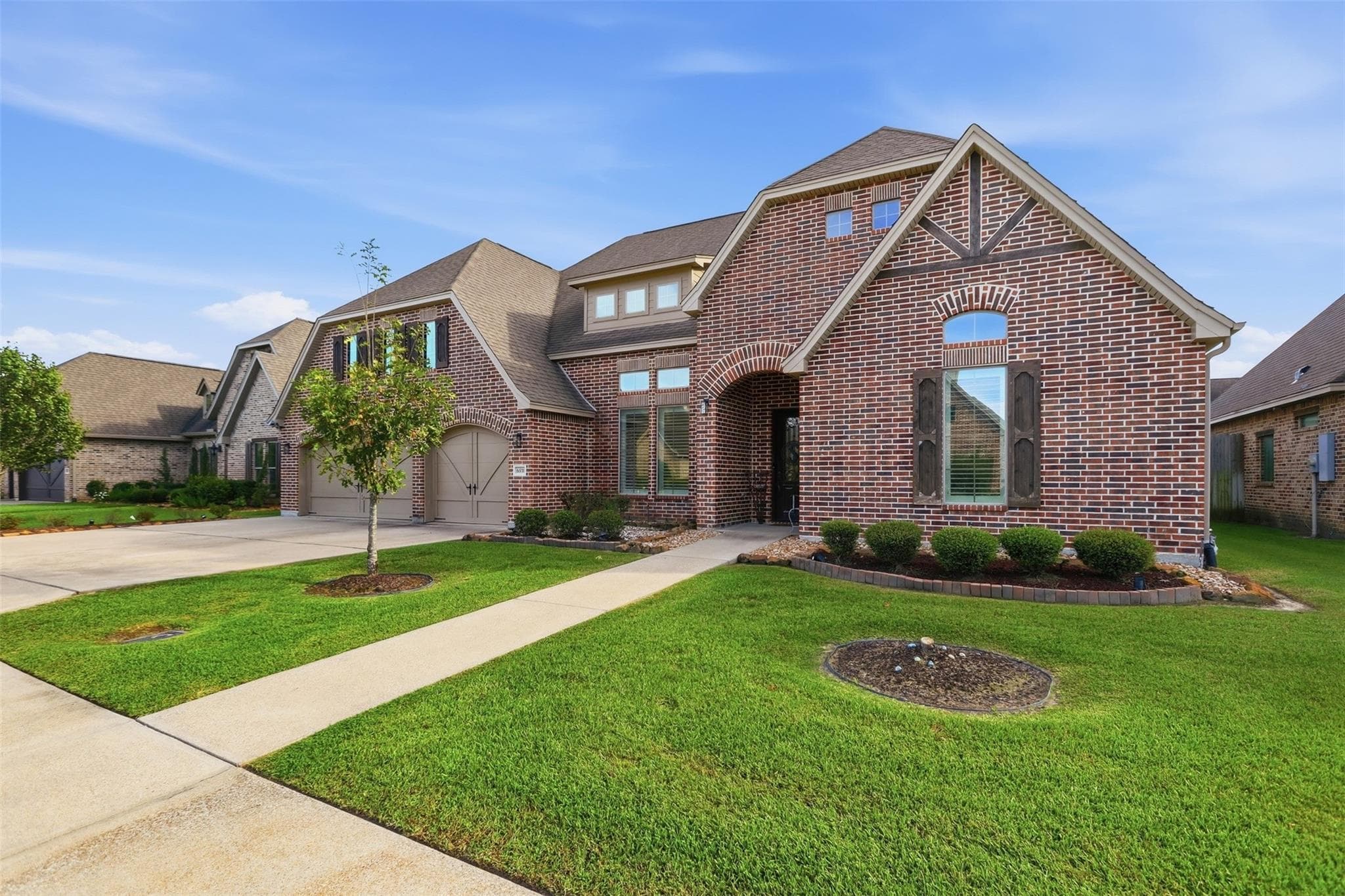 6531 Merrick Lane