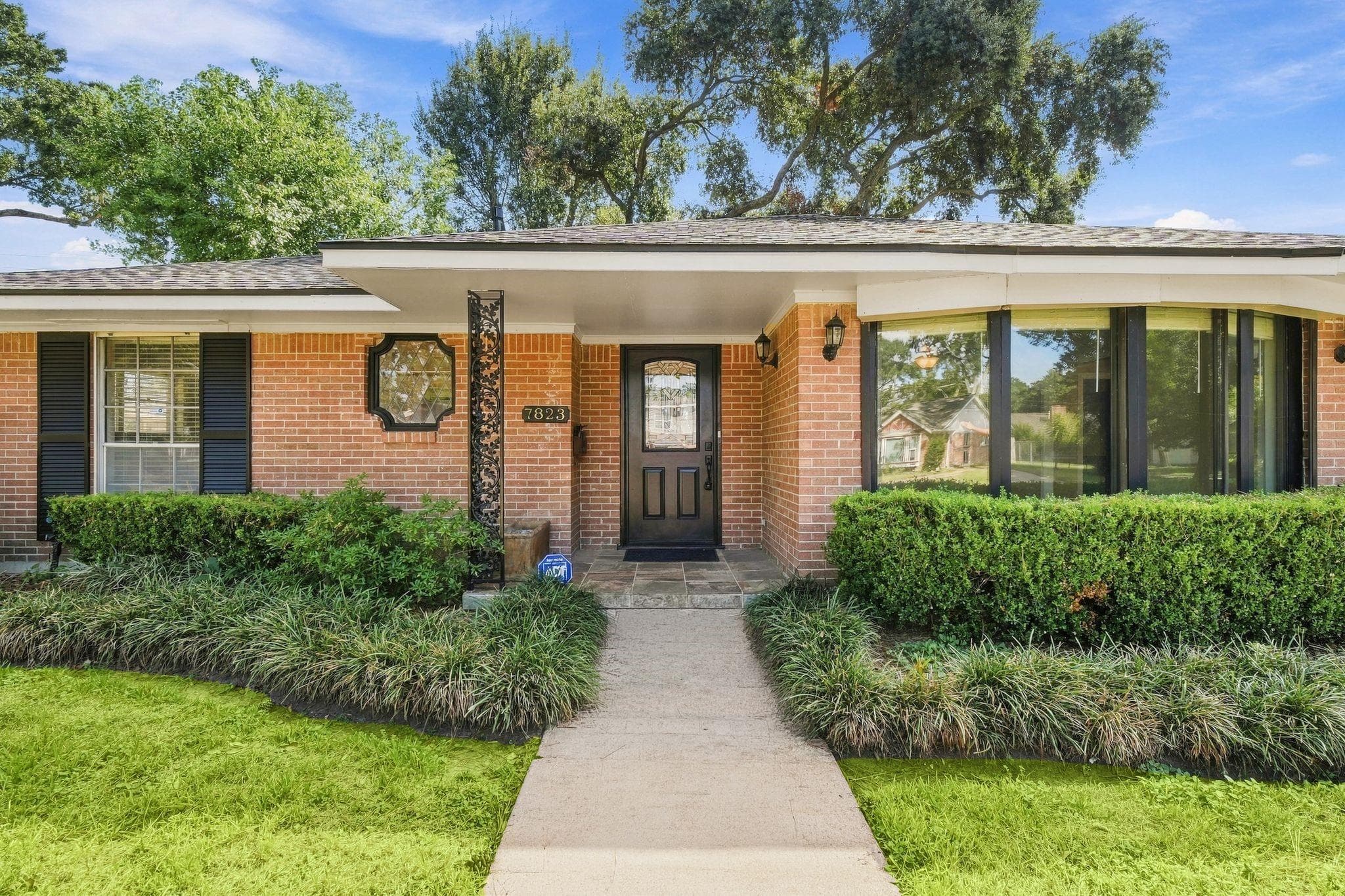 7823 Twin Hills Drive