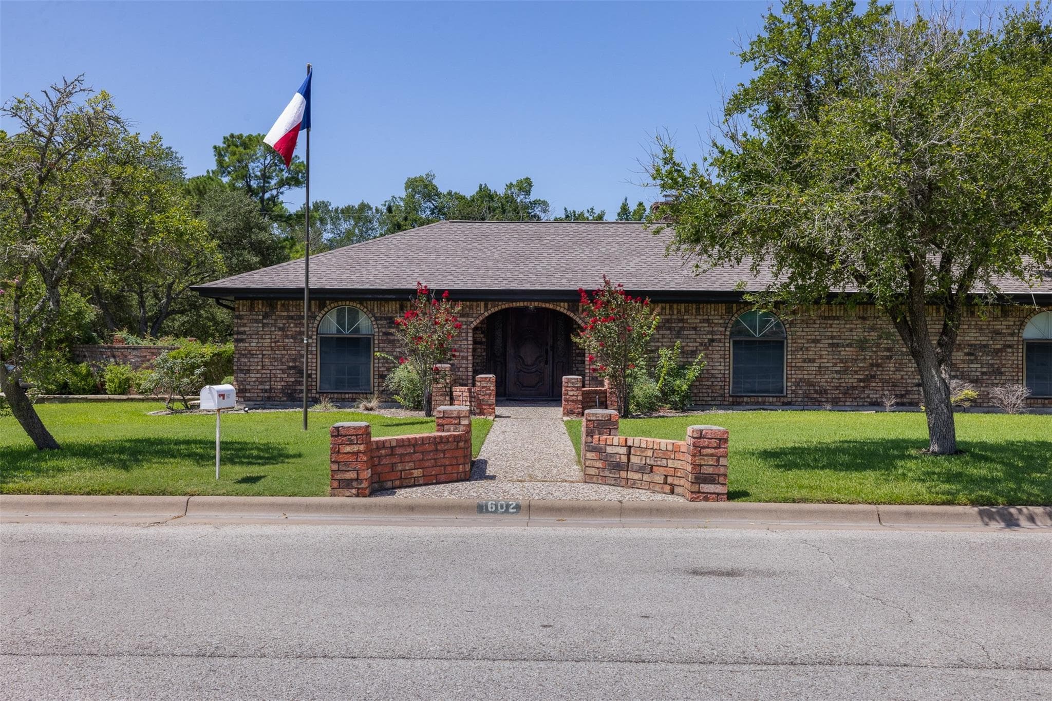 1602 Brook Hollow Drive