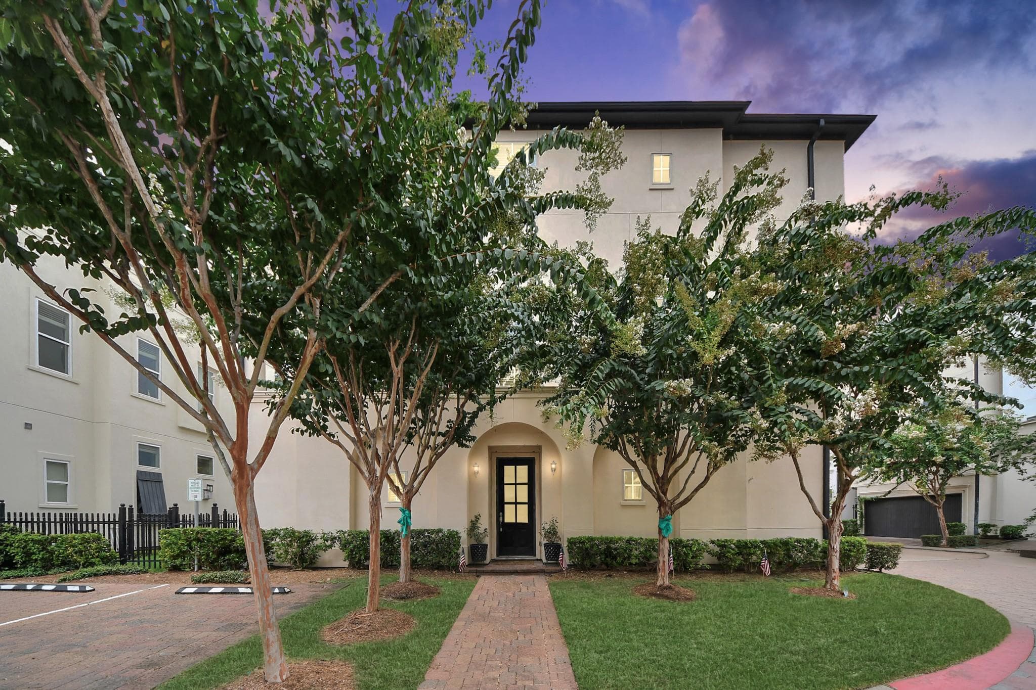 10928 Wrenwood Park