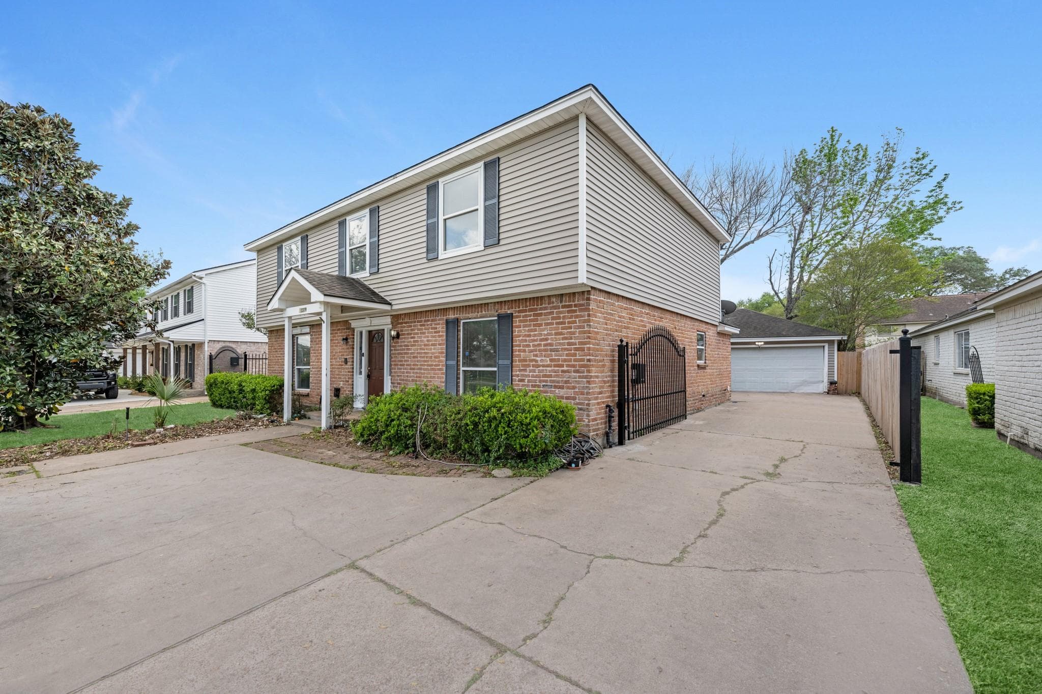 11319 Briar Forest Drive