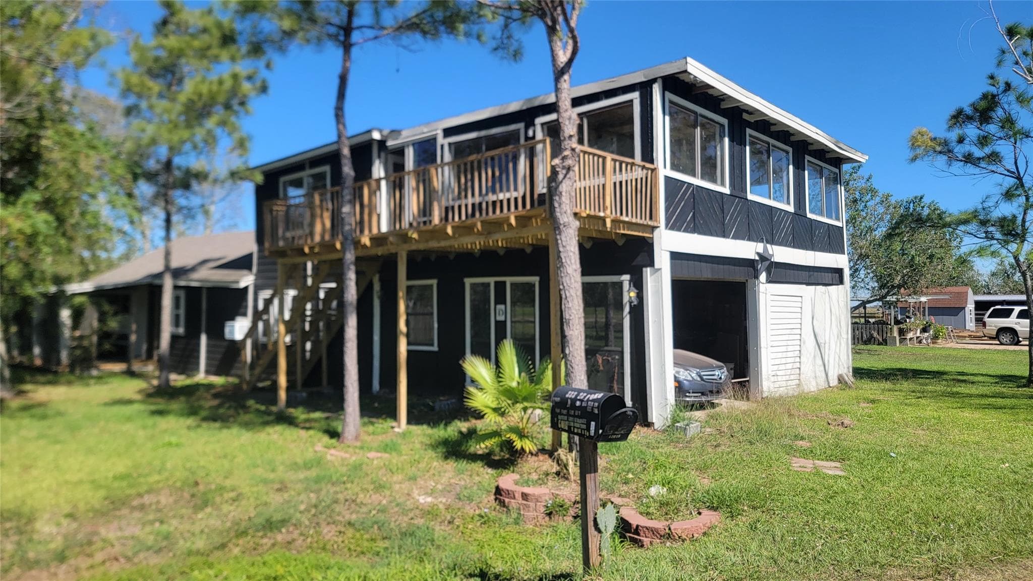 12018 Sandpiper Road