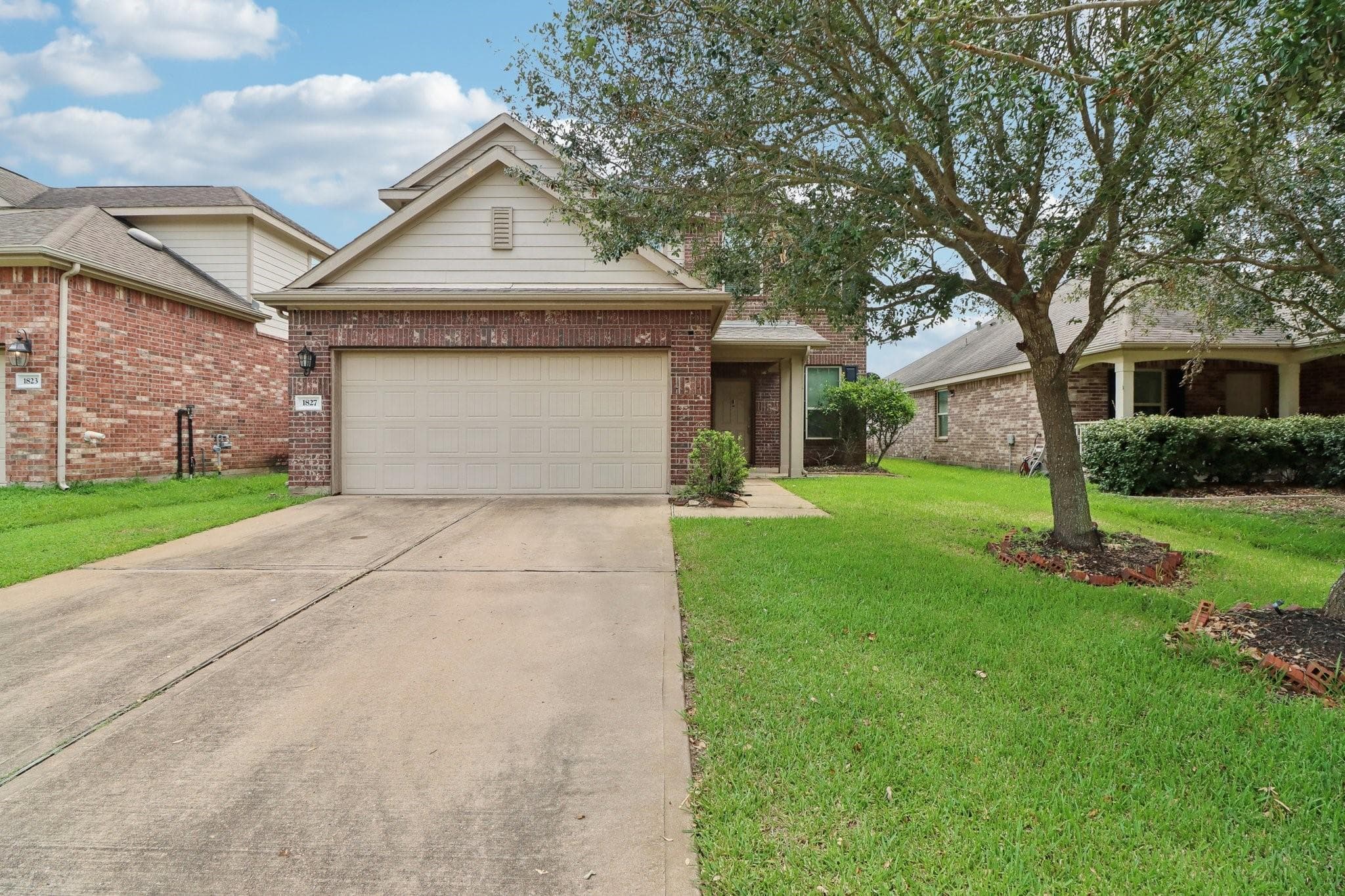 1827 Acorn Glen Trail