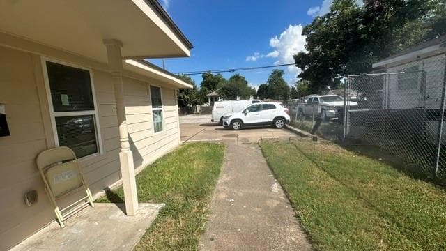 4905 Kashmere Street #B