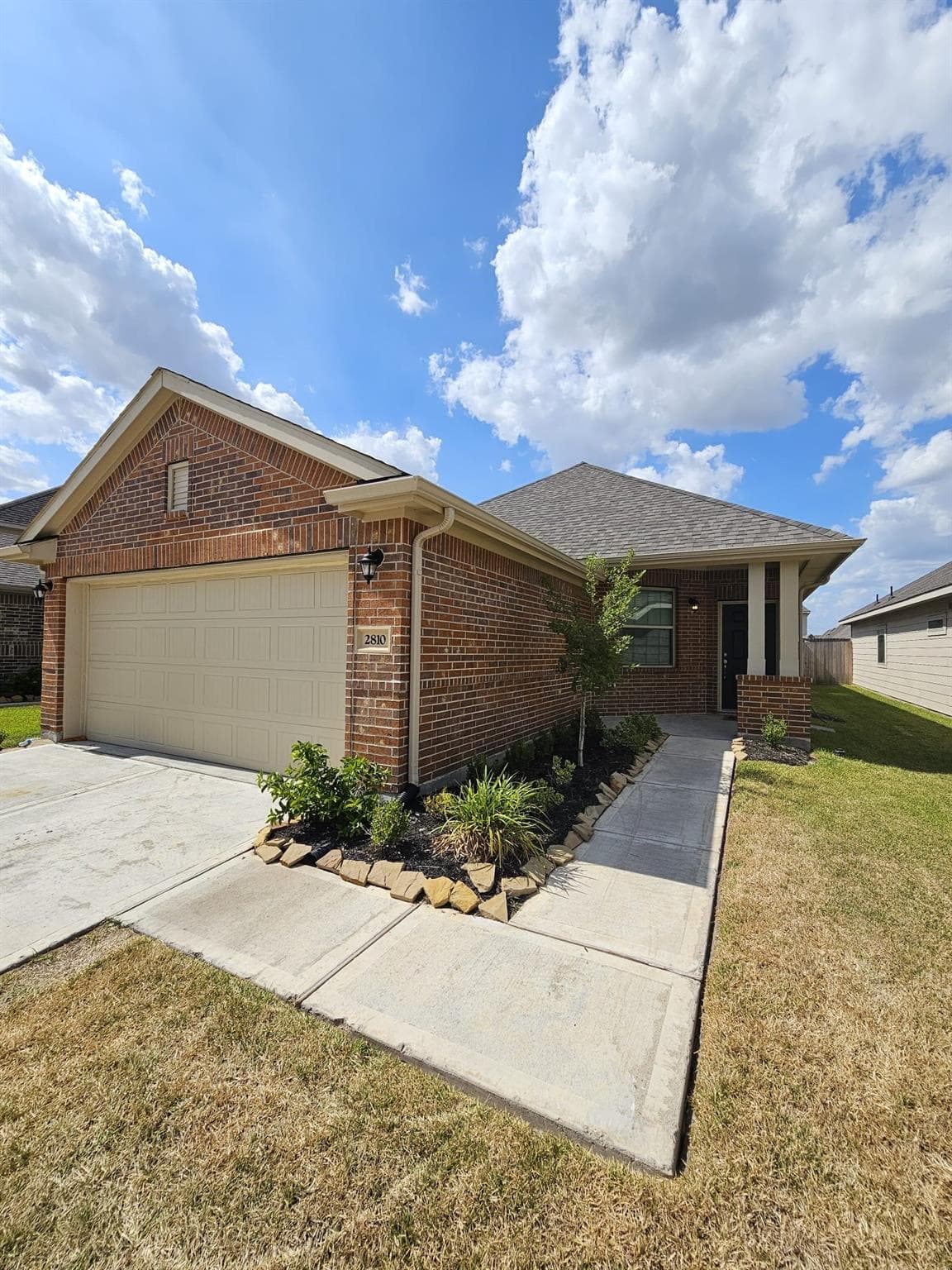 2810 Meandering Elm Trail