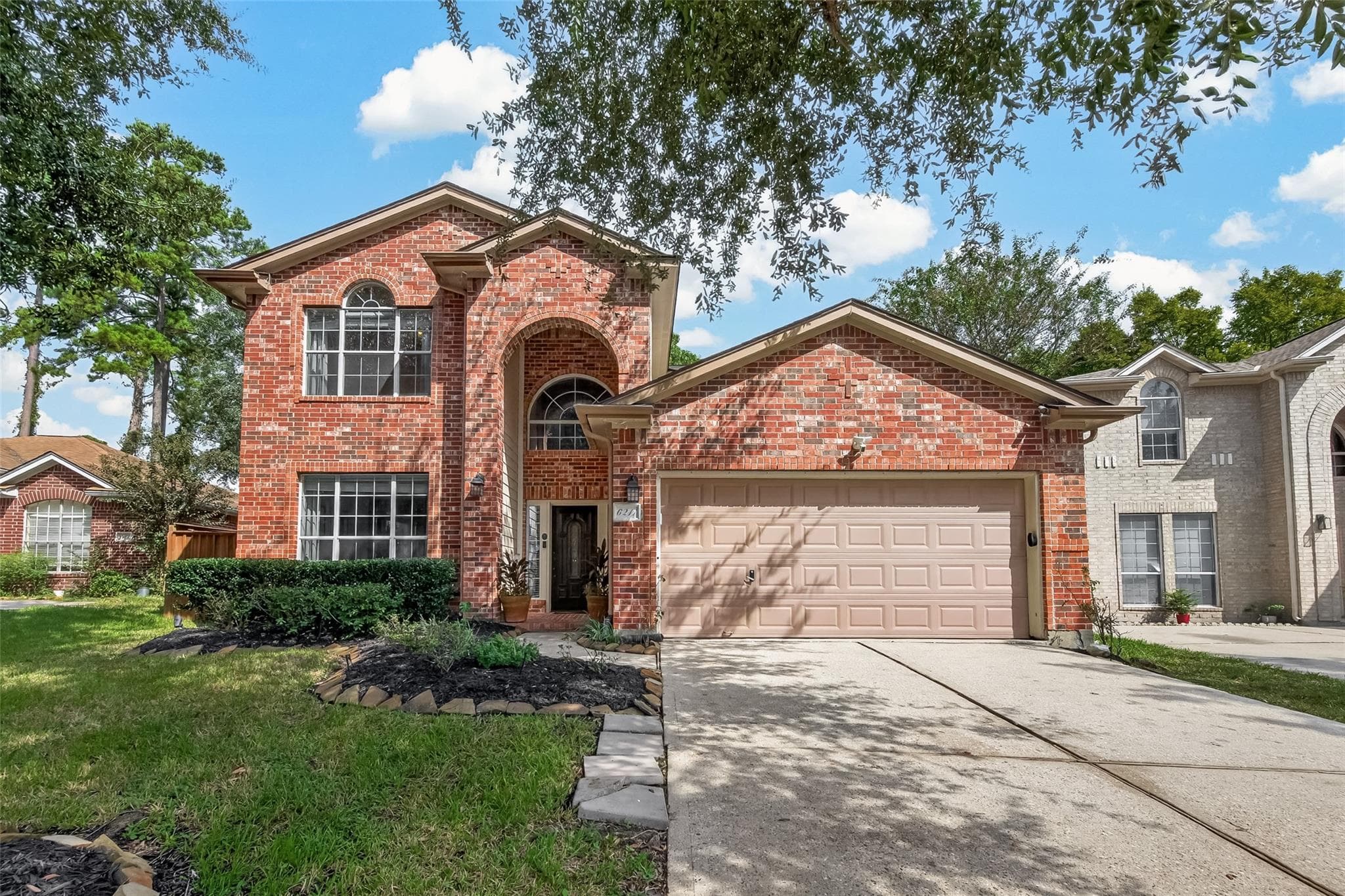 6211 Knollwood Trail