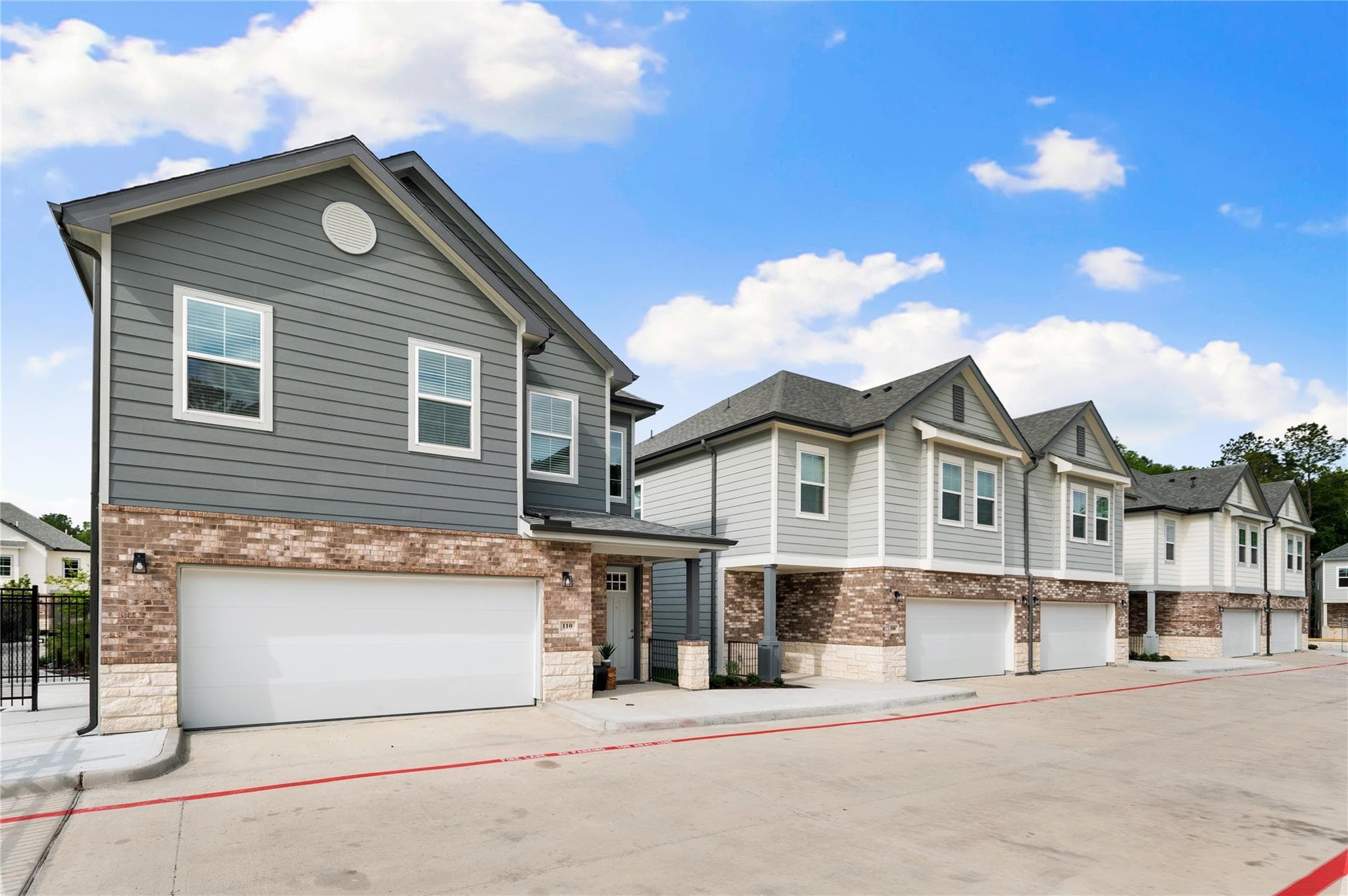 28325-115 Birnham Woods Drive