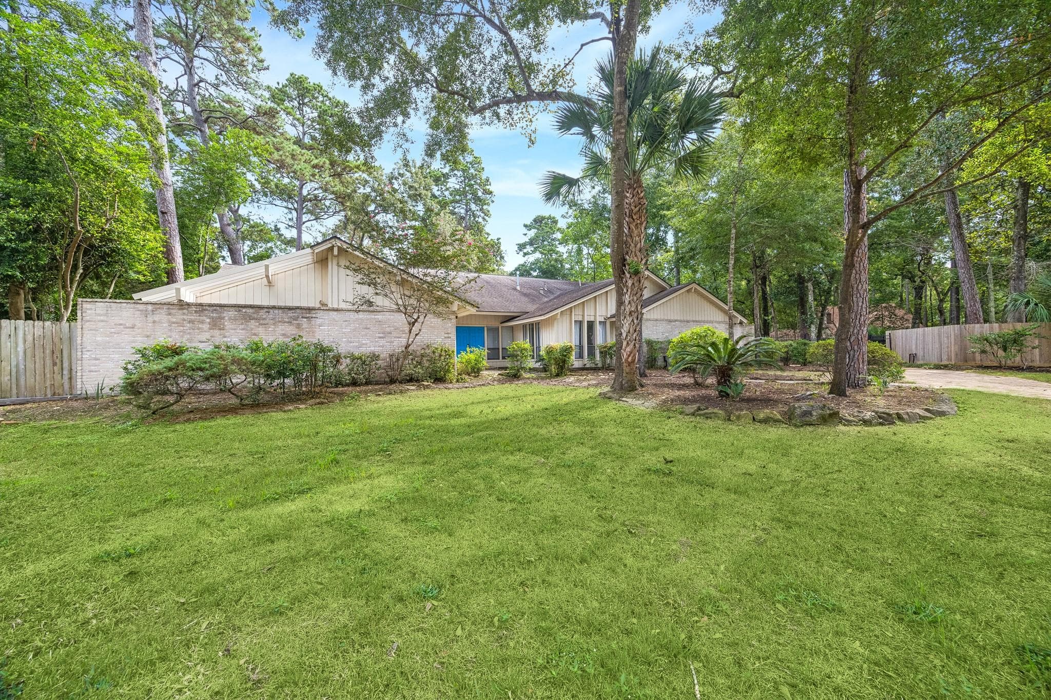 2310 Mill Lake Drive