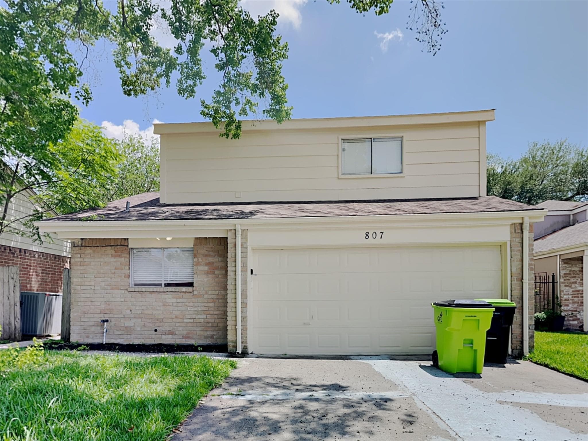 807 Chateau Place