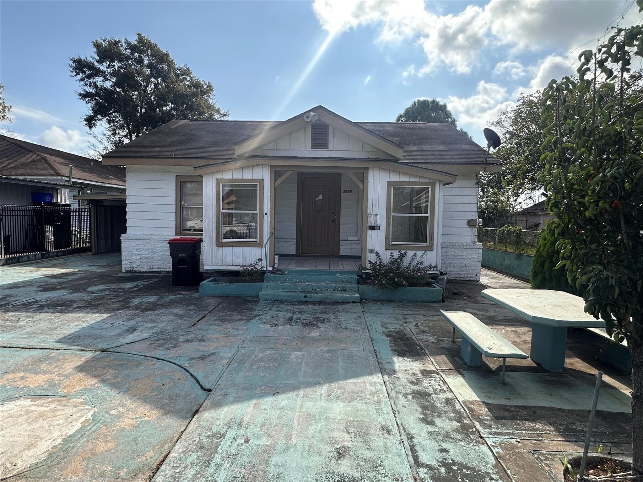 1322 Cypress Street