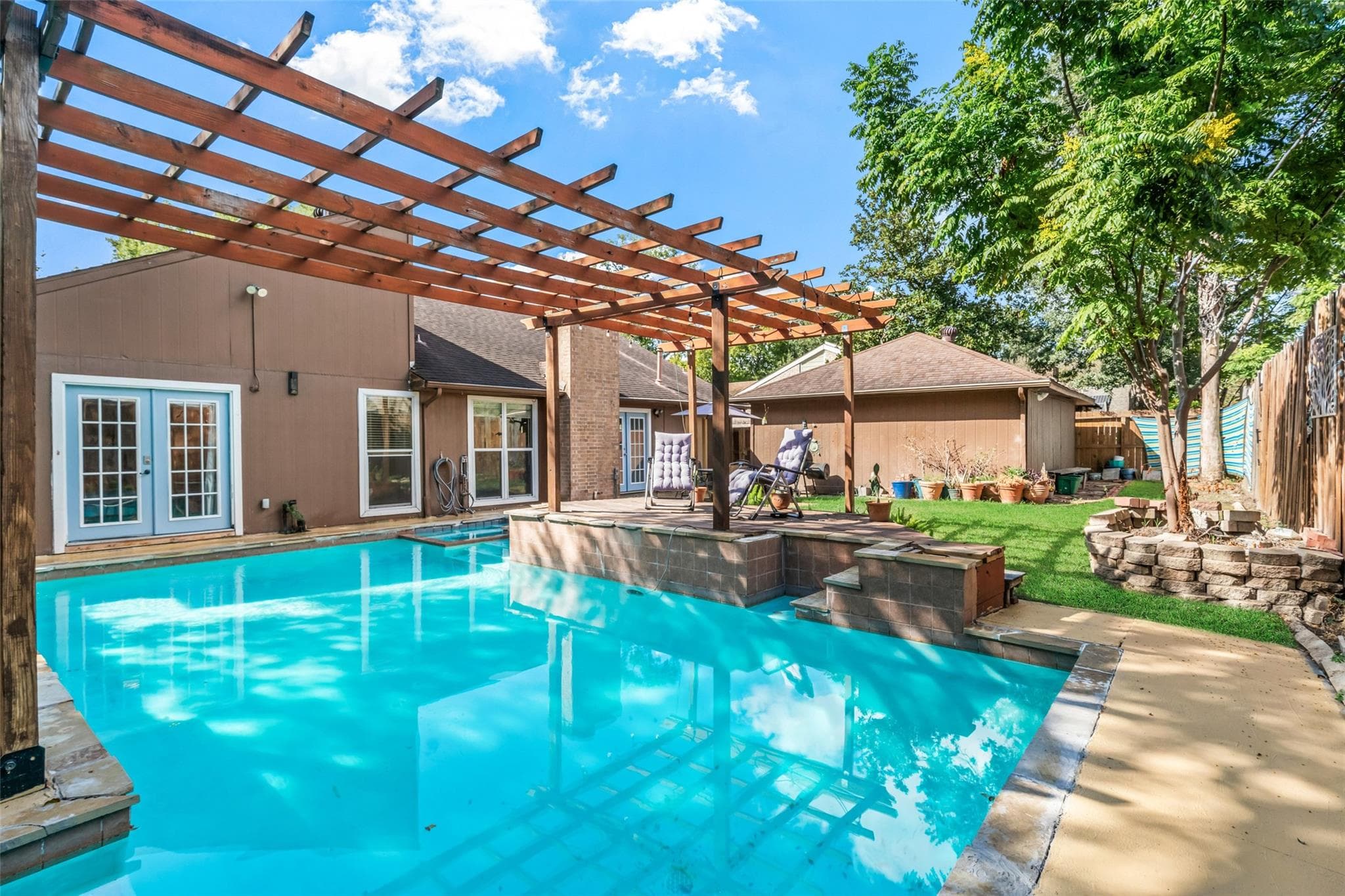 10831 Valley Hills Drive