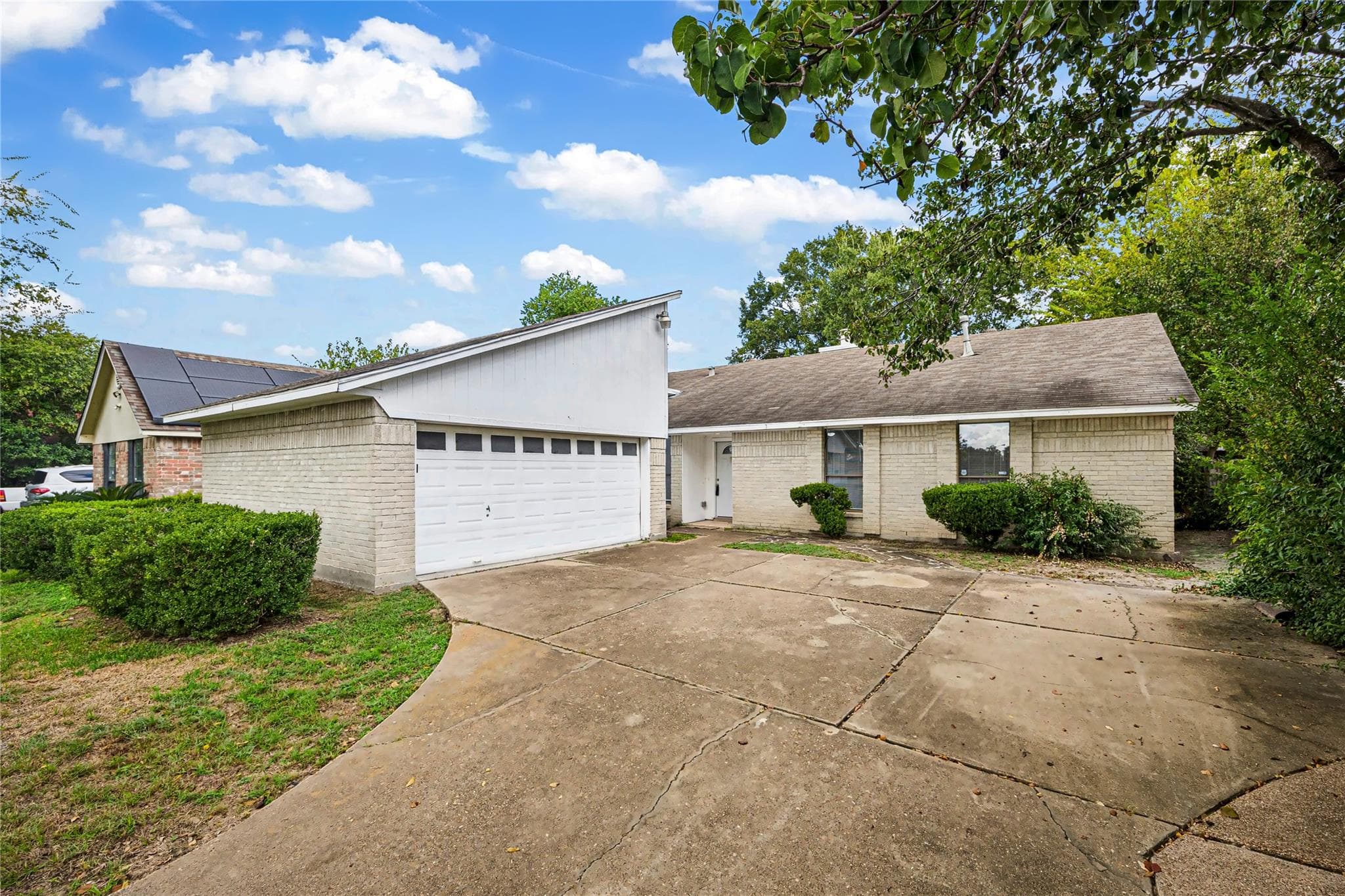 5610 Longforest Drive